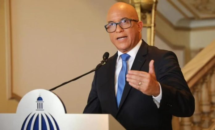 Gobierno insiste: Política migratoria dura, Sin regularización a la vista