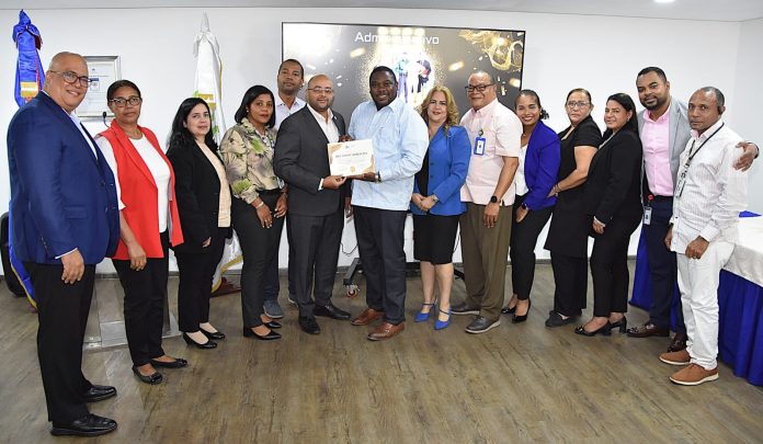 Santo Domingo, D.N. Jueves 06 de marzo, 2025.- La Dirección General de Jubilaciones y Pensiones (DGJP) celebró con entusiasmo la ceremonia de premiación del concurso 