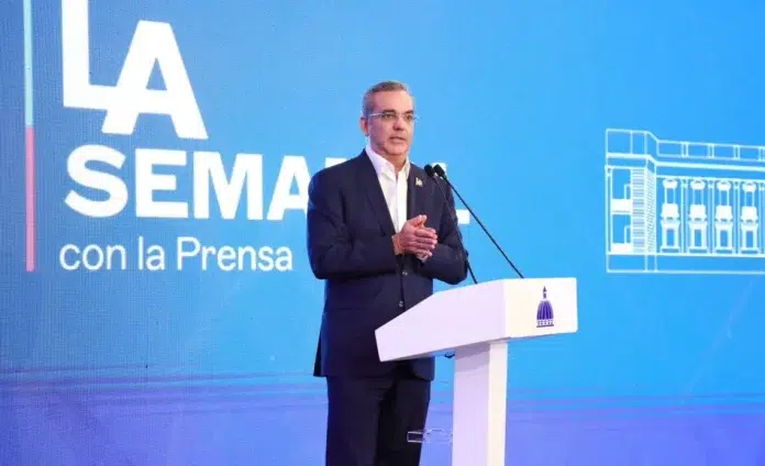 Abinader evita opinar sobre caso SENASA: “El Ministerio Público que actúe”