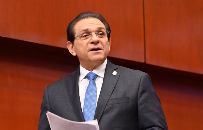 Comisión del Senado estudia propuesta para instalar hemocentro regional en Santiago