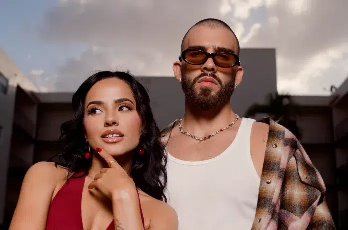 Becky G y Manuel Turizo encienden el amor con su nuevo merengue pop 