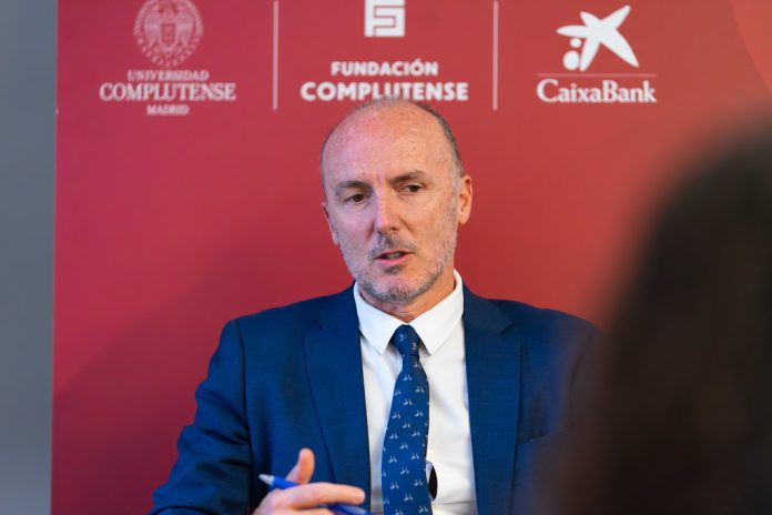 El alto cargo del Gobierno de España, país miembro observador de la OEA, llamó a frenar los «flujos ilícitos» que agravan la situación en Haití.