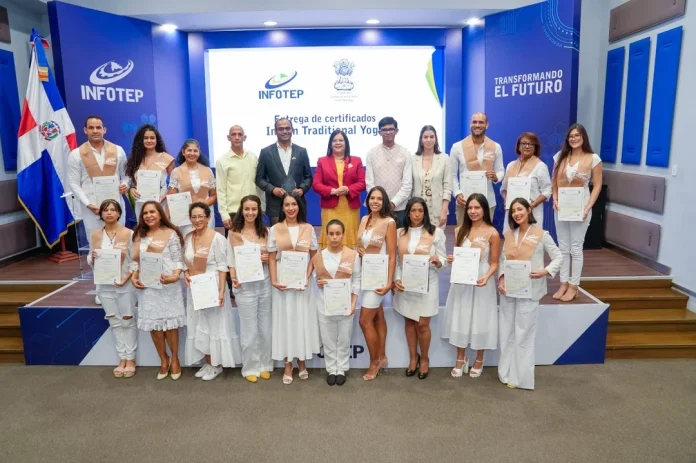 INFOTEP y la Embajada de la India promueven el bienestar integral a través de la formación en Yoga