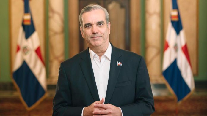 Abinader asegura RD está preparada ante crisis del petróleo y anuncia medidas para proteger a la población