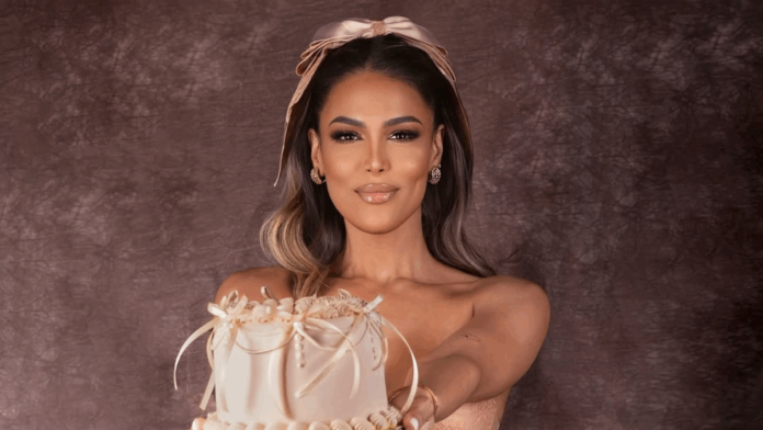 Caroline Aquino celebra su cumpleaños con sesión de fotos de alto impacto