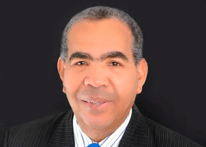 En permanente pugna con los principios cardinales de la justicia, leguleyos o picapleitos y jurisconsultos han encasillado su carrera jurídica, por su mala fama, como la más insensible y la de más baja reputación y confianza en la miscelánea de las profesiones tradicionales.