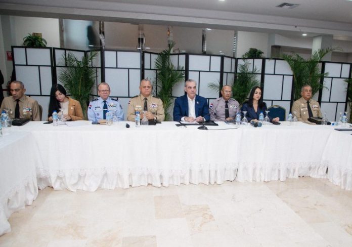 Presidente Abinader encabeza reunión de seguimiento al Plan de Seguridad Ciudadana