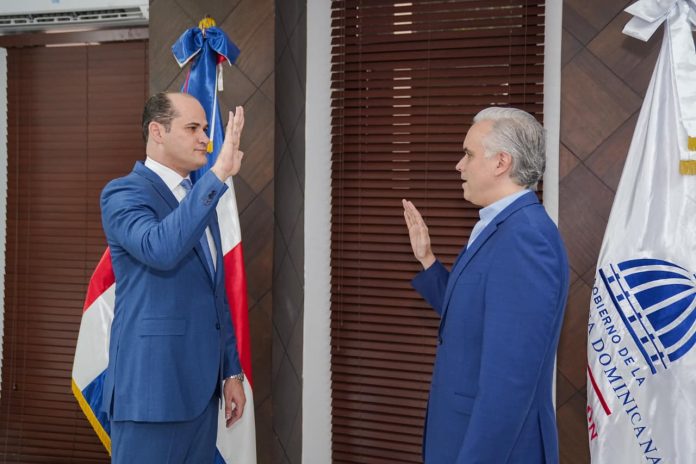 Juramentan a Rafael Pérez como nuevo director de Inabie