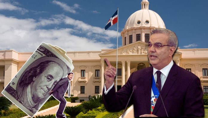 “Los fondos de pensiones han sido muy conservadores. Hemos cambiado la ley del mercado de valores para facilitar nuevas inversiones del sector privado y comenzar a diversificar”, dijo.