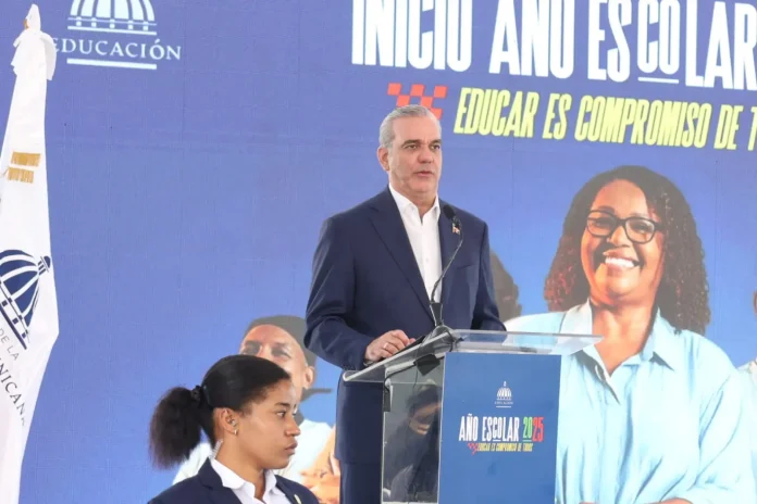 Inicio año escolar 2025-2026: Abinader motiva a los padres a involucrarse más