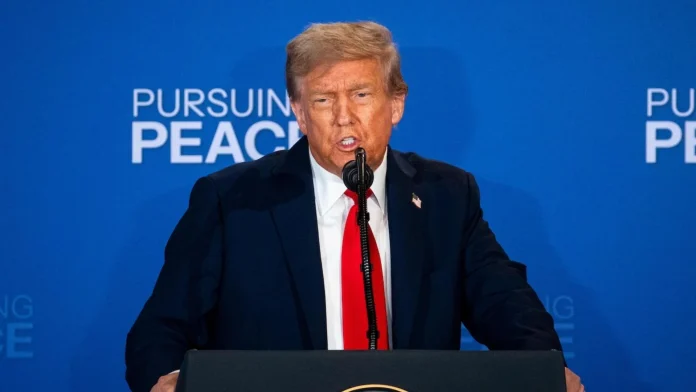 Actualmente, Washington mantiene acciones militares y bombardeos en aguas cercanas a Venezuela, alegando la lucha contra el narcotráfico.