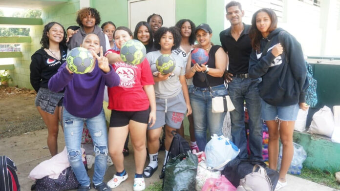 Salcedo da la bienvenida a delegaciones de los XI Juegos Escolares Deportivos Nacionales San Francisco 2025