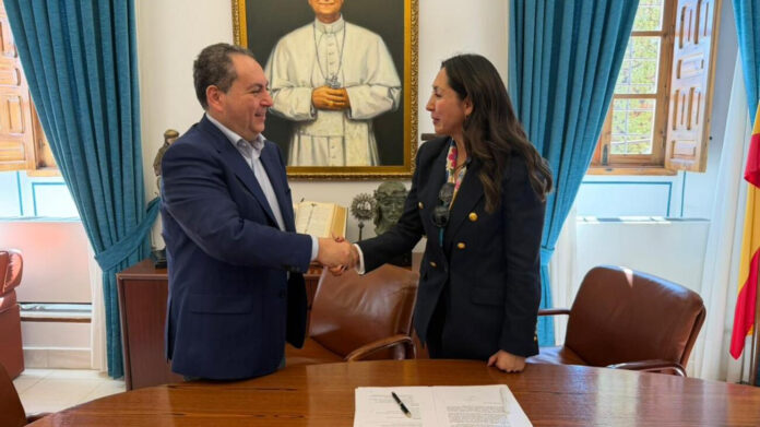 SNS inicia Maestría en Gestión Hospitalaria junto a UCAM y CDEI Business School