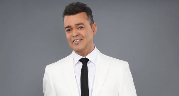 Alex Bueno revela que fue operado de un tumor con células cancerosas