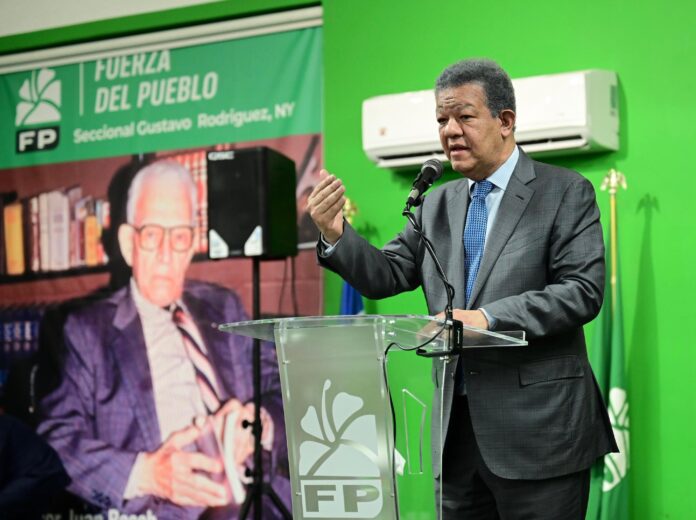 Díaz también señaló que la falta de políticas de suelo, transporte público digno y servicios básicos de calidad profundiza la pobreza urbana.