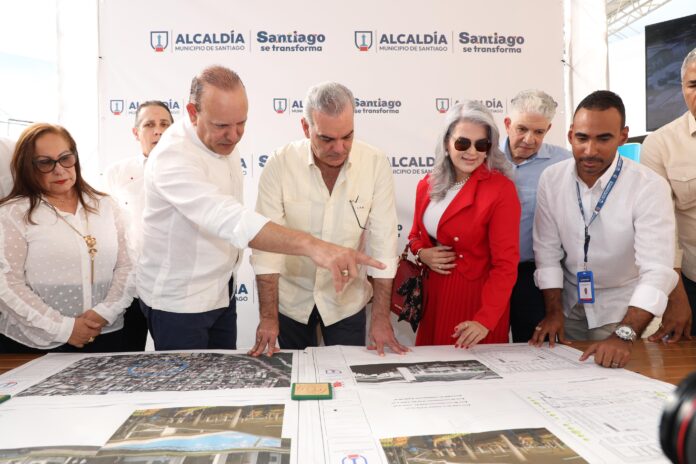 Abinader transfiere RD$658 millones al Ayuntamiento de Santiago para varias obras