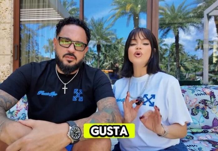 “Este momento es tan especial que usualmente lo compartimos por redes, pero ahora podrán estar con nosotros en persona y vivir la experiencia de un baby shower para el pueblo”, expresó Natti Natasha.