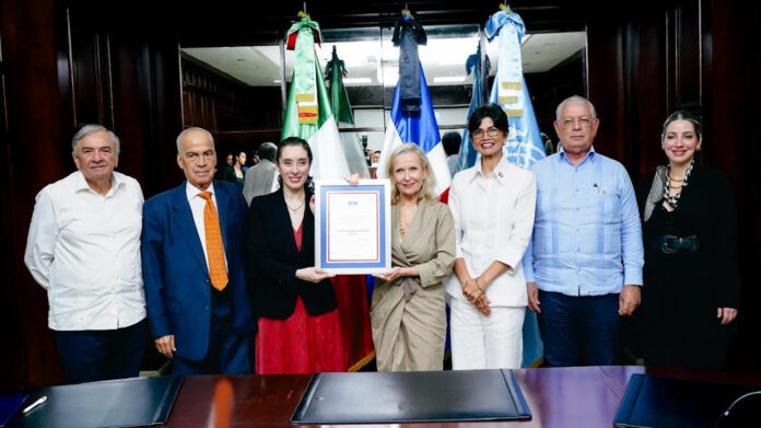 Mirex entregan Premio Unesco-Juan Bosch a Romina Quezada