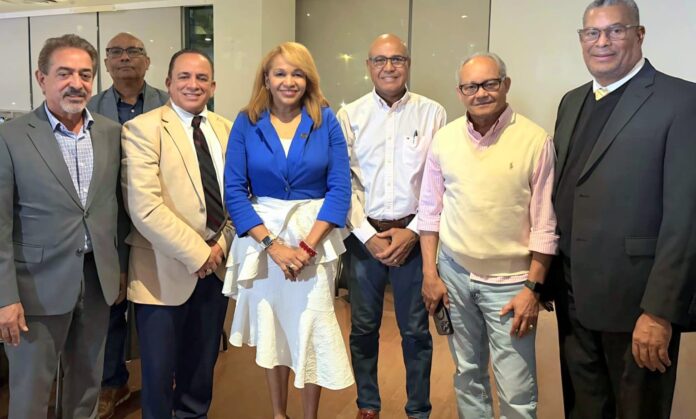 Con este gesto, el PLD reafirma su histórica vocación de respeto y defensa de los derechos fundamentales, celebrando junto a la diáspora cada conquista que enaltezca el nombre de la República Dominicana más allá de sus fronteras.
