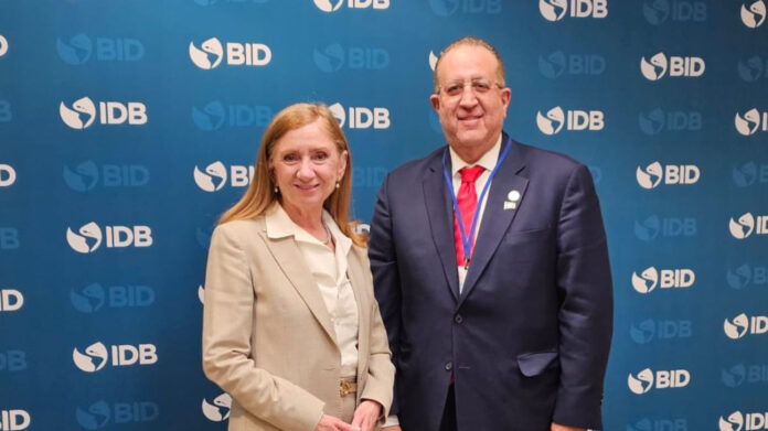 Magín Díaz desarrolla agenda de trabajo en Reuniones Anuales del Banco Mundial y FMI