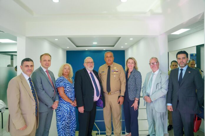 Delegación interparlamentaria británica visita Migración