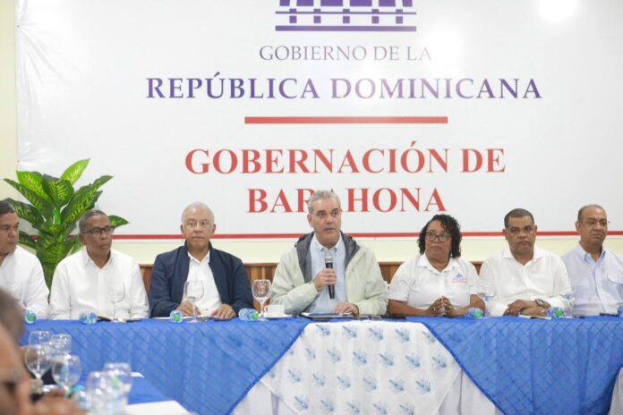 Abinader evalúa daños por el huracán Melissa y dispone soluciones integrales en Ocoa y Barahona