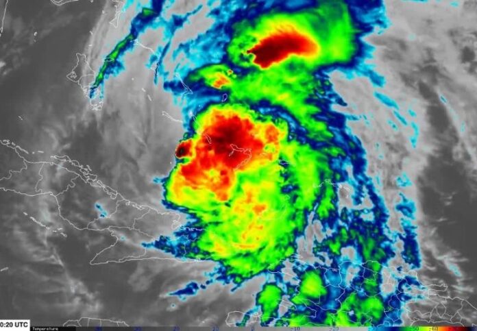 El paso de Melissa ha causado destrozos  El paso de Melissa ha causado destrozos