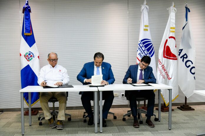 Según el convenio, las instituciones coordinarán jornadas periódicas de captación de sangre en sus instalaciones y promoverán campañas educativas para concienciar a los ciudadanos sobre la importancia de donar sangre y salvar vidas.