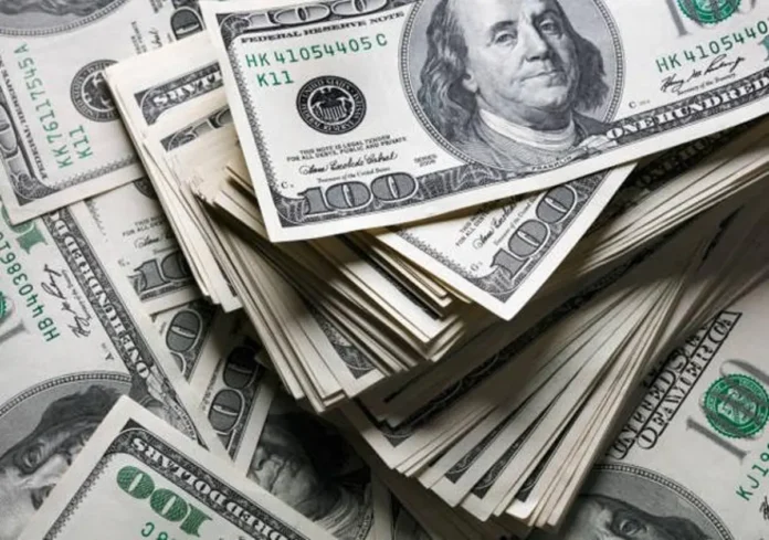 congresistas-de-nueva-york-votaran-para-subirse-al-sueldo-a-142000-dolares-al-ano (2)