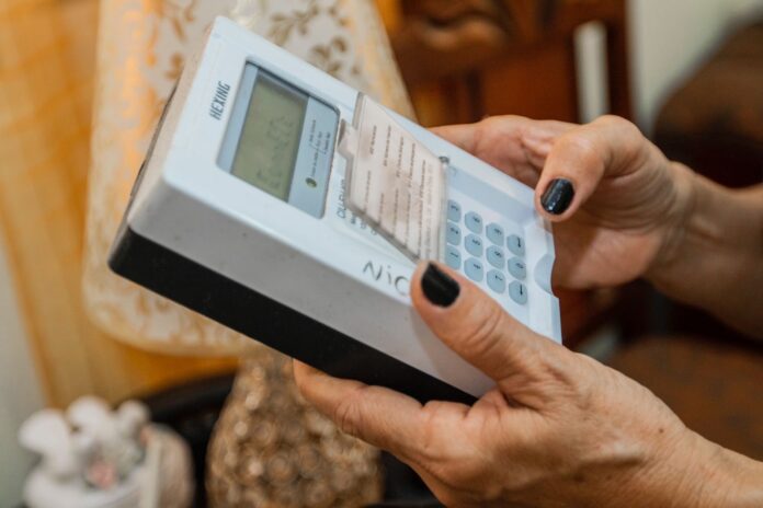 Edesur instala nuevo sistema de control en más de 14 sectores prepago