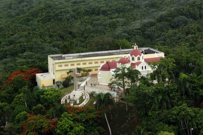 La gastronomía tampoco se quedó atrás. En el complejo ecoturístico Hotel Santo Cerro Natural Park, los comunicadores disfrutaron de su propuesta culinaria, próximo al Santuario.