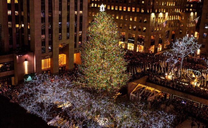 Las cuadrillas de trabajadores ya iniciaron los preparativos para su instalación, que incluyen el levantamiento mediante grúas, la colocación del soporte principal y una extensa evaluación de seguridad.