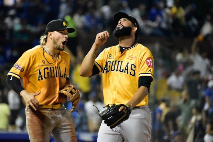 En la persecución se mantienen los Toros del Este (22-17), mientras Gigantes del Cibao y Tigres del Licey (17-21) siguen luchando por mantenerse en contienda. Estrellas y Leones encaran presión máxima en los últimos diez juegos del calendario.
