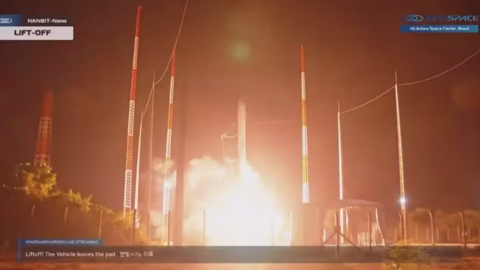 Cohete surcoreano se estrella tras despegar en Brasil en el primer intento comercial espacial