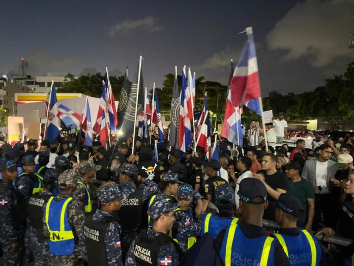 Refuerzan seguridad en Palacio de Justicia previo a coerción contra imputados del caso SeNaSa