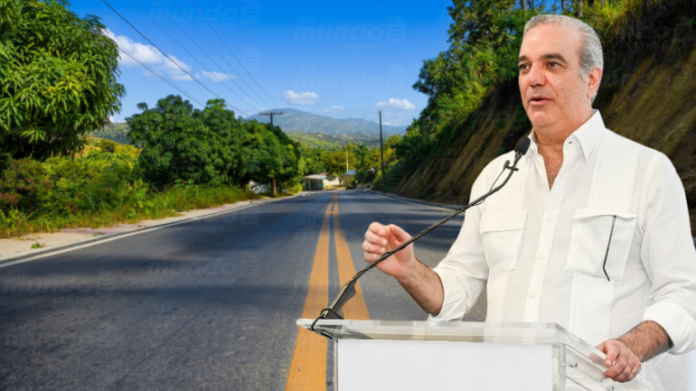 Abinader: “Esta carretera es el principio del desarrollo agrícola y turístico del sur”