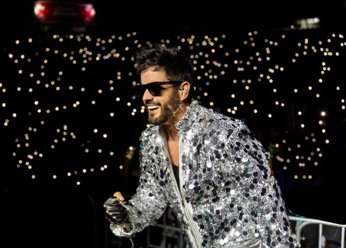 Manny Cruz celebra el Día del Merengue con un homenaje a grandes del género