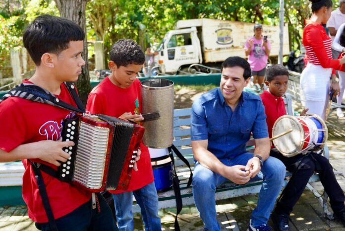 Acciones del Ministerio de Cultura en 2025 impactaron a cientos de gestores y estudiantes en mas de 90 territorios del pais