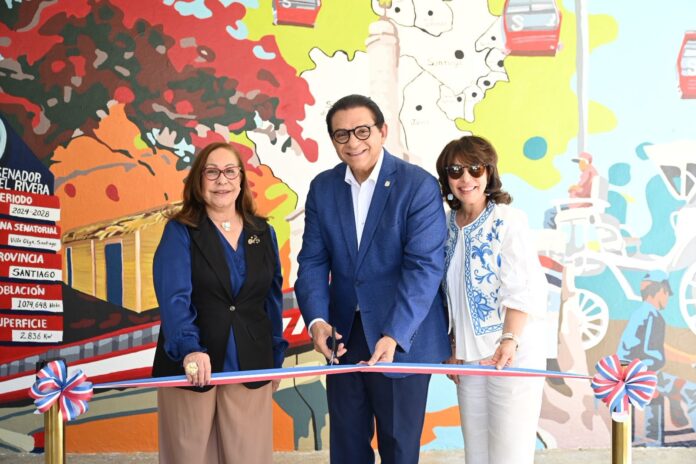 Daniel Rivera inaugura Oficina Senatorial en Santiago para acercar la política a la ciudadanía