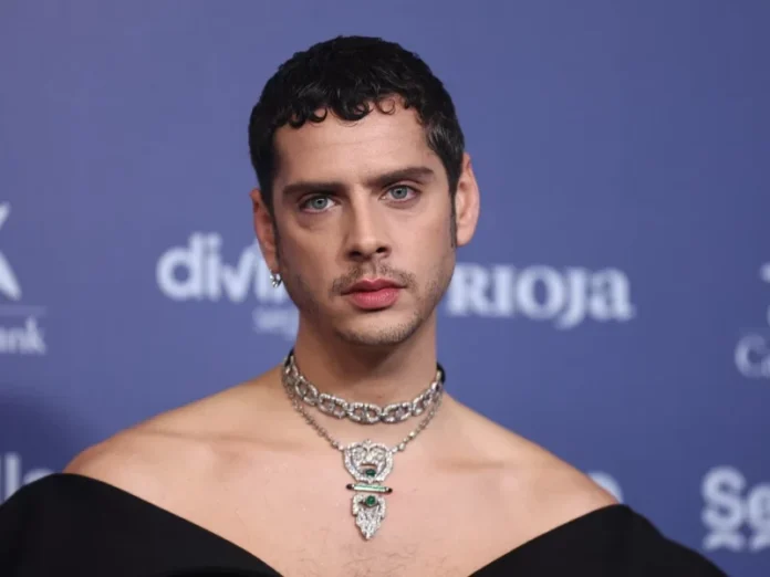 Eduardo Casanova revela que vive con VIH y anuncia un documental sobre su experiencia