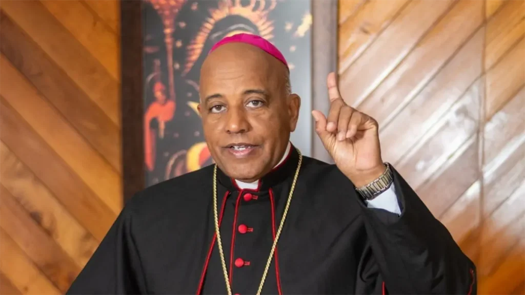 manuel ruiz es ordenado como obispo en diocesis stella maris c87c973b focus min0.16 0.38 1200 675