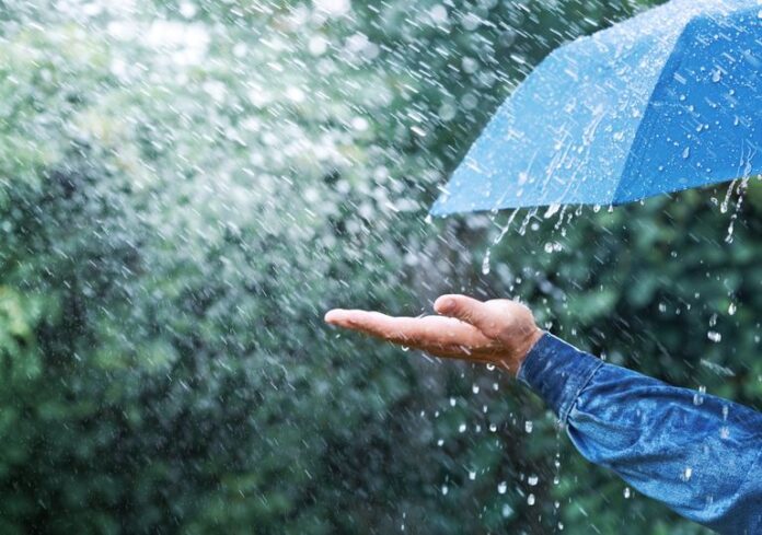 Las autoridades mantienen 16 provincias bajo alerta y aviso meteorológico, ante el riesgo de inundaciones urbanas, así como crecidas de ríos, arroyos y cañadas.