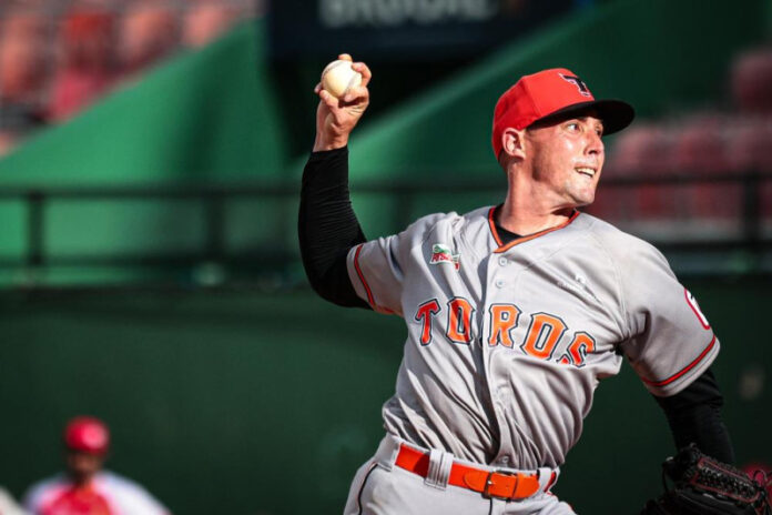 Toros del Este, Aaron Sánchez,