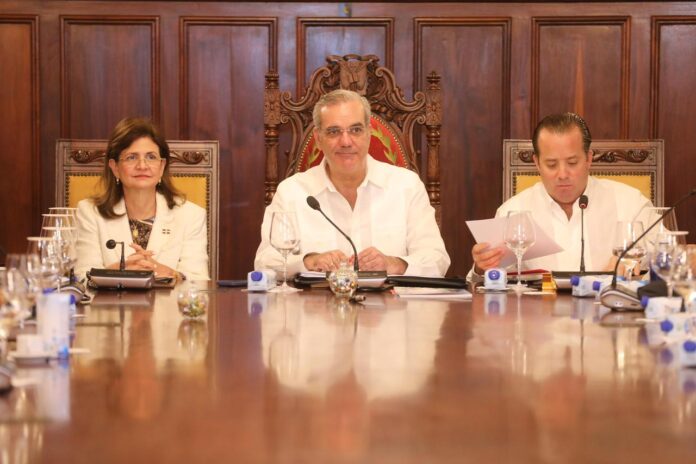 Abinader encabeza Consejo de Ministros para trazar prioridades del 2026