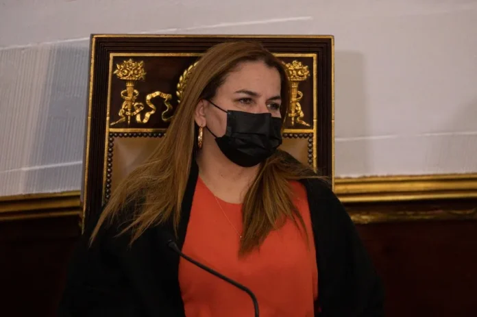 Diputada Iris Varela afirma que “los únicos presos políticos” en Venezuela son Maduro y Cilia Flores