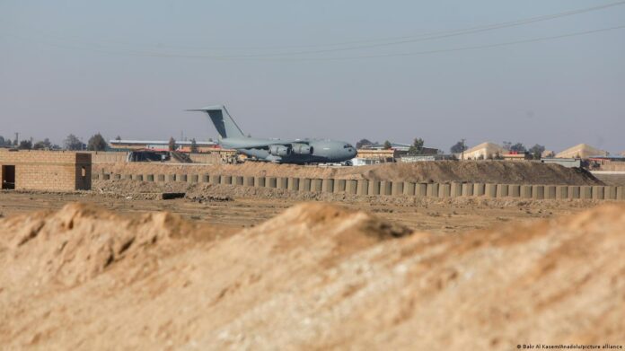 Siria toma control de base de Estados Unidos