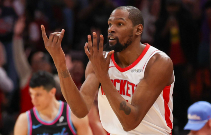 Kevin Durant supera a Michael Jordan y es 5to en anotación NBA en triunfo de Rockets