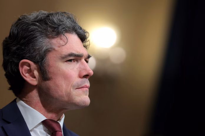 Exjefe de Contraterrorismo de EE.UU. pide a Trump escuchar voces contra la guerra en Irán