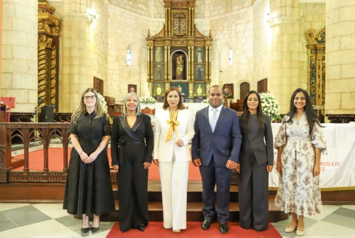 Además, señaló el impacto de estos programas sociales en la vida de miles de personas y valoró los esfuerzos del Gobierno en materia de protección social.