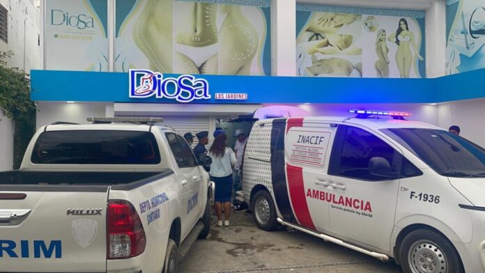 Interpinen querella contra cuatro personas por muerte de joven en clínica estética en Santiago